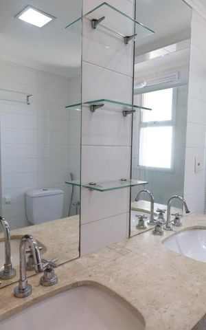 Apartamento para alugar com 124m², 3 quartos e 2 vagasBanheiro da Suíte