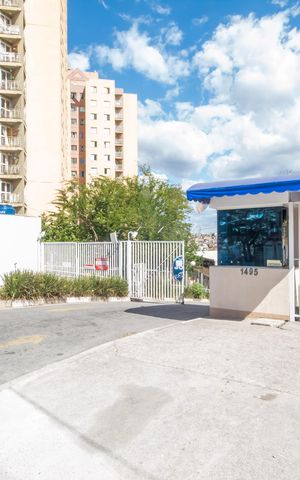 Apartamento para alugar com 48m², 2 quartos e 1 vaga Apartamento para alugar com 48m², 2 quartos e 1 vagaFachada