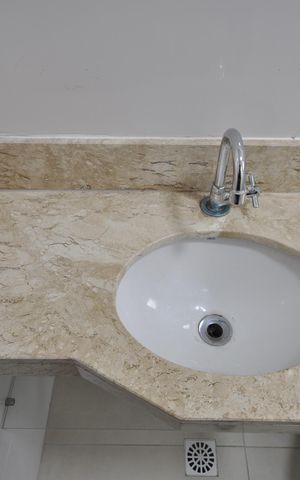 Apartamento para alugar com 49m², 2 quartos e sem vagaBanheiro