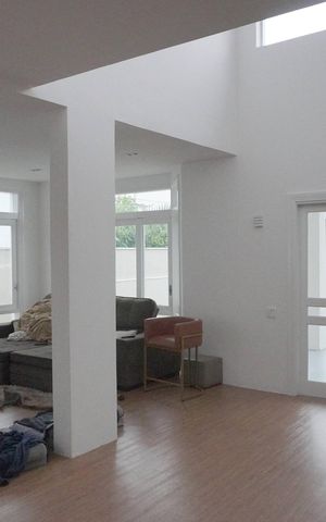 Casa de condomínio à venda com 406m², 3 quartos e 6 vagas Casa de condomínio à venda com 406m², 3 quartos e 6 vagasSala de Estar