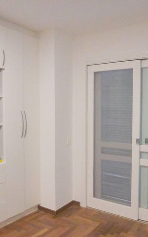 Casa de condomínio à venda com 406m², 3 quartos e 6 vagas Casa de condomínio à venda com 406m², 3 quartos e 6 vagasSuite 2