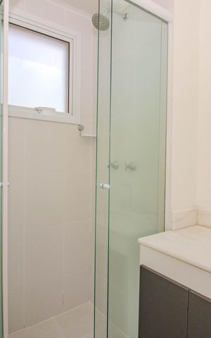 Apartamento à venda com 55m², 2 quartos e 1 vaga Apartamento à venda com 55m², 2 quartos e 1 vagaBanheiro