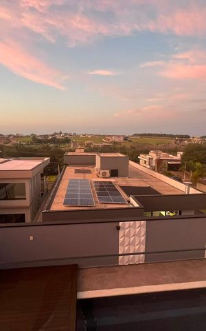 Casa de condomínio à venda com 295m², 4 quartos e 4 vagas Casa de condomínio à venda com 295m², 4 quartos e 4 vagasVaranda