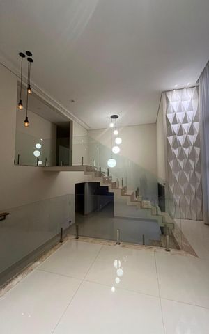 Casa de condomínio à venda com 295m², 4 quartos e 4 vagas Casa de condomínio à venda com 295m², 4 quartos e 4 vagasSala