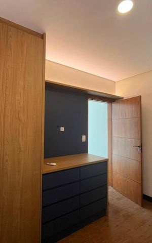 Casa de condomínio à venda com 295m², 4 quartos e 4 vagas