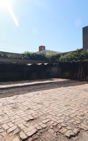 Apartamento para alugar com 1000m², 2 quartos e 35 vagasQuintal 