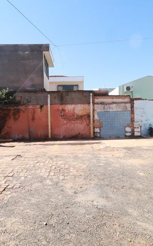Apartamento para alugar com 1000m², 2 quartos e 35 vagasQuintal 