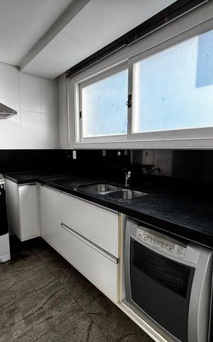 Apartamento para alugar com 202m², 3 quartos e 3 vagas Apartamento para alugar com 202m², 3 quartos e 3 vagasCozinha