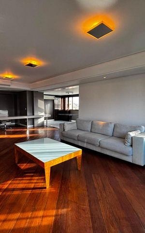 Apartamento para alugar com 202m², 3 quartos e 3 vagas Apartamento para alugar com 202m², 3 quartos e 3 vagasSala