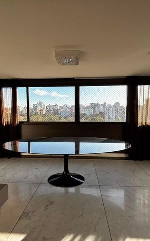 Apartamento para alugar com 202m², 3 quartos e 3 vagas Apartamento para alugar com 202m², 3 quartos e 3 vagasSala