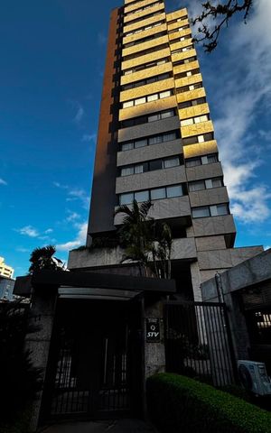 Apartamento para alugar com 202m², 3 quartos e 3 vagas Apartamento para alugar com 202m², 3 quartos e 3 vagasFachada