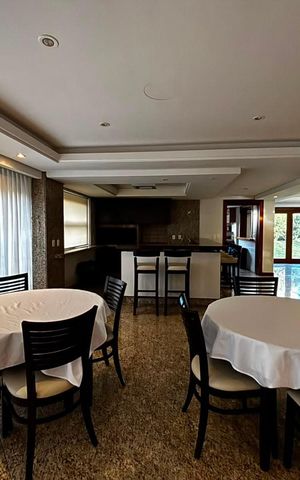 Apartamento para alugar com 202m², 3 quartos e 3 vagas Apartamento para alugar com 202m², 3 quartos e 3 vagasÁrea externa