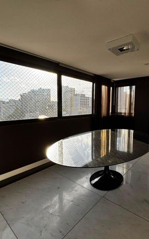 Apartamento para alugar com 202m², 3 quartos e 3 vagas Apartamento para alugar com 202m², 3 quartos e 3 vagasSala