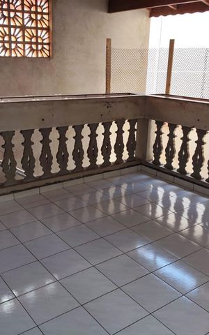 Casa à venda com 170m², 3 quartos e 1 vaga Casa à venda com 170m², 3 quartos e 1 vagaÁrea externa