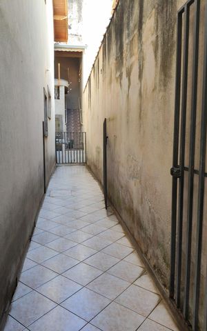 Casa à venda com 170m², 3 quartos e 1 vaga Casa à venda com 170m², 3 quartos e 1 vagaÁrea externa