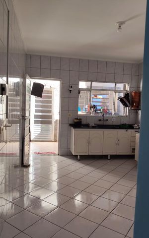 Casa à venda com 170m², 3 quartos e 1 vaga Casa à venda com 170m², 3 quartos e 1 vagaCozinha