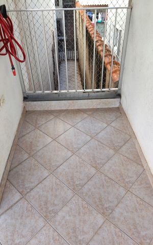 Casa à venda com 170m², 3 quartos e 1 vaga Casa à venda com 170m², 3 quartos e 1 vagaVaranda