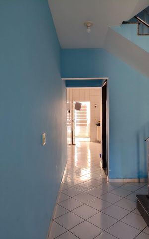 Casa à venda com 170m², 3 quartos e 1 vaga Casa à venda com 170m², 3 quartos e 1 vagaSala
