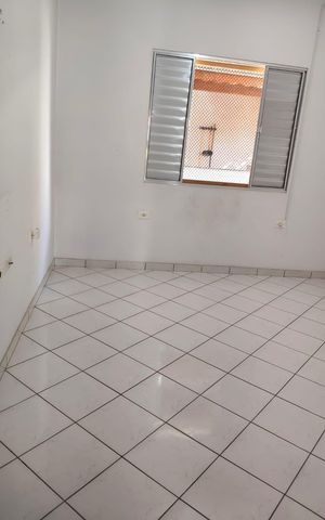Casa à venda com 170m², 3 quartos e 1 vaga Casa à venda com 170m², 3 quartos e 1 vagaQuarto