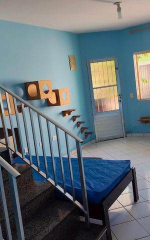 Casa à venda com 170m², 3 quartos e 1 vaga Casa à venda com 170m², 3 quartos e 1 vagaSala