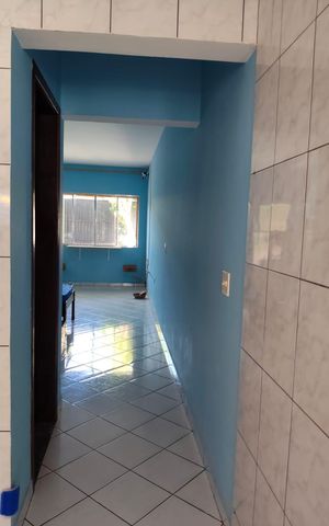 Casa à venda com 170m², 3 quartos e 1 vaga Casa à venda com 170m², 3 quartos e 1 vagaCorredor