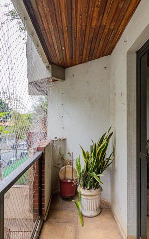 Apartamento à venda com 142m², 3 quartos e 2 vagas Apartamento à venda com 142m², 3 quartos e 2 vagasVaranda