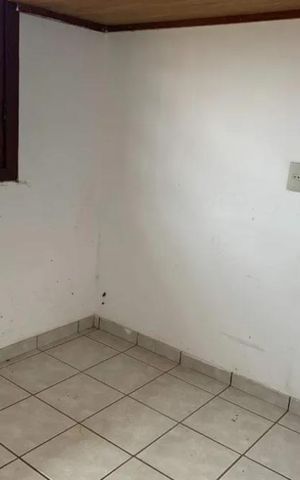 Casa para alugar com 340m², 3 quartos e 4 vagas Casa para alugar com 340m², 3 quartos e 4 vagasQuarto