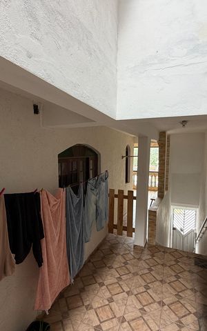 Casa à venda com 192m², 2 quartos e 2 vagasCasa do andar de baixo
