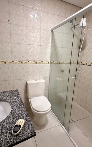 Casa à venda com 192m², 2 quartos e 2 vagasBanheiro da Suíte 1