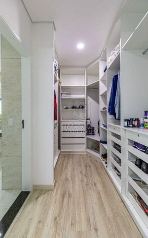 Casa à venda com 250m², 3 quartos e 4 vagas