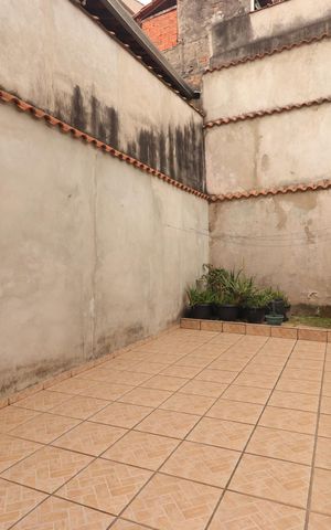 Casa à venda com 120m², 3 quartos e 2 vagasQuintal