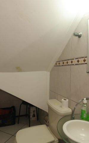 Casa à venda com 120m², 3 quartos e 2 vagasLavabo