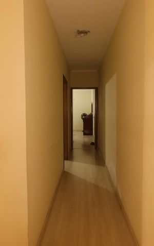 Casa à venda com 120m², 3 quartos e 2 vagasCorredor
