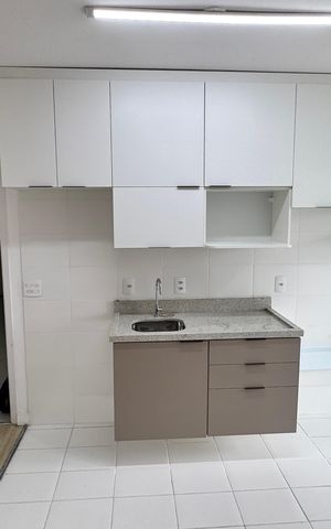 Apartamento para alugar com 54m², 2 quartos e 1 vaga Apartamento para alugar com 54m², 2 quartos e 1 vagaCozinha - Armários