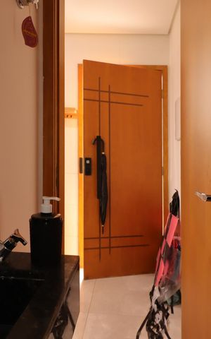 Casa de condomínio à venda com 78m², 2 quartos e 2 vagasLavabo