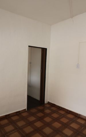 Casa para alugar com 70m², 2 quartos e sem vagaSala
