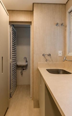 Apartamento à venda com 125m², 3 quartos e 3 vagas Apartamento à venda com 125m², 3 quartos e 3 vagasÁrea de serviço
