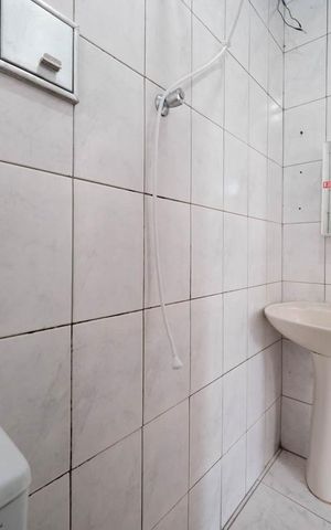 Casa para alugar com 80m², 3 quartos e 1 vagaBanheiro