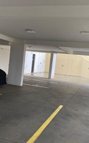 Apartamento para alugar com 281m², 2 quartos e 2 vagasÁrea comum - Garagem