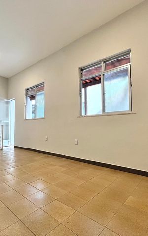 Casa para alugar com 55m², 1 quarto e sem vaga