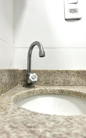 Casa para alugar com 55m², 1 quarto e sem vaga Casa para alugar com 55m², 1 quarto e sem vagaBanheiro - torneira