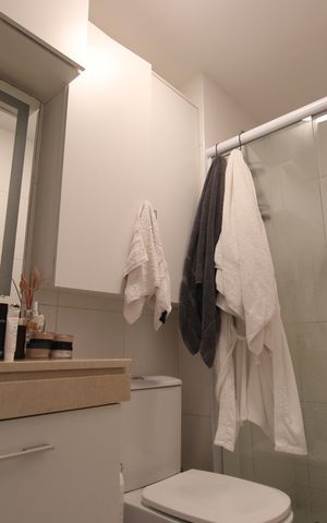 Apartamento para alugar com 85m², 2 quartos e 1 vagaBanheiro da suíte