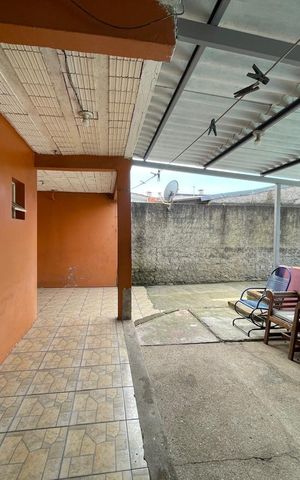 Casa à venda com 110m², 5 quartos e 4 vagas