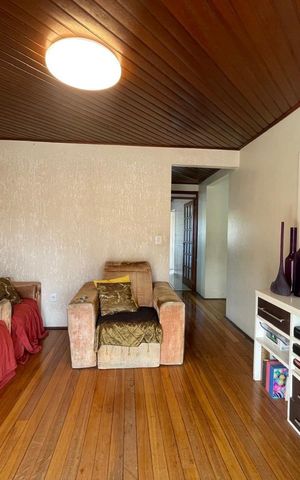 Casa à venda com 110m², 5 quartos e 4 vagas