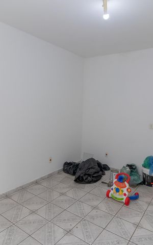 Casa à venda com 144m², 6 quartos e 2 vagas Casa à venda com 144m², 6 quartos e 2 vagasCozinha