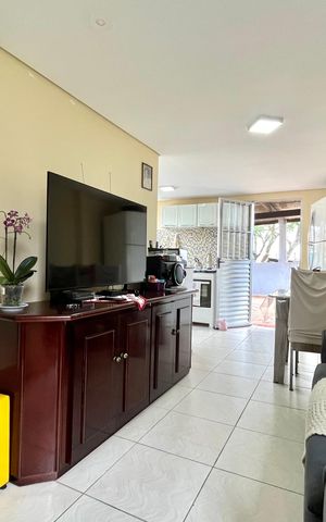 Casa para alugar com 50m², 1 quarto e sem vaga Casa para alugar com 50m², 1 quarto e sem vagaSala