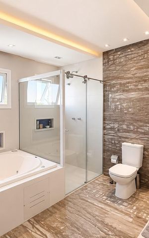 Casa para alugar com 352m², 4 quartos e 2 vagas Casa para alugar com 352m², 4 quartos e 2 vagasBanheiro
