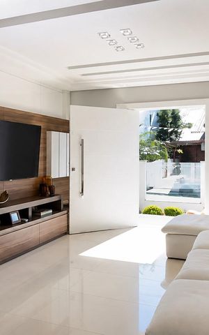 Casa para alugar com 352m², 4 quartos e 2 vagas Casa para alugar com 352m², 4 quartos e 2 vagasSala