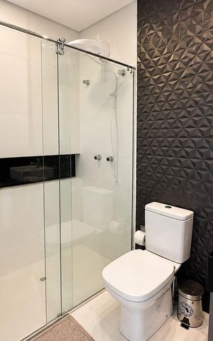 Casa para alugar com 352m², 4 quartos e 2 vagas Casa para alugar com 352m², 4 quartos e 2 vagasBanheiro
