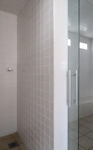 Casa para alugar com 900m², 4 quartos e 5 vagasSauna